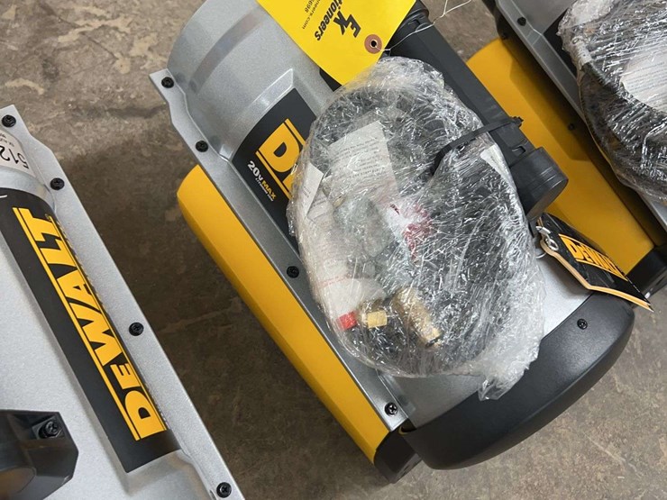 unused-dewalt-propane-68000-btu-heater-image-2