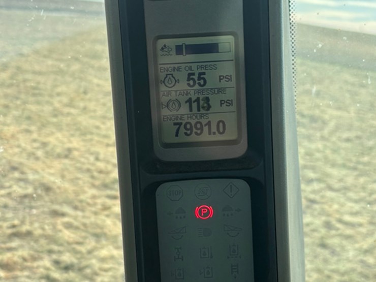 2016-case-ih-2016-image-7