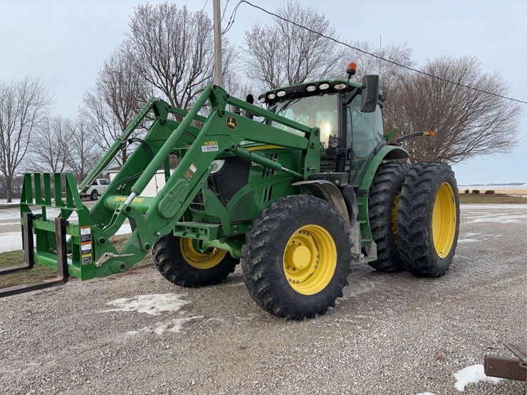 john-deere-6215r-image-1