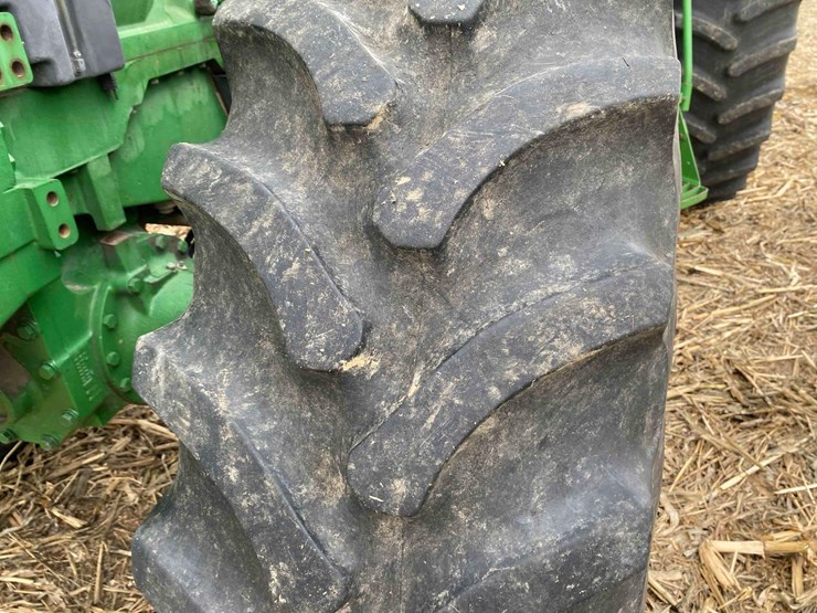 john-deere-8300-image-44