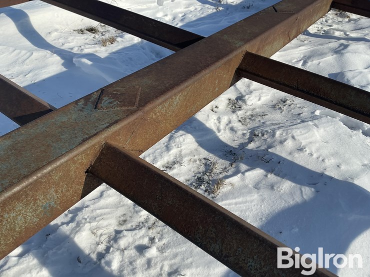 liston-welding-round-bale-trailer-image-12