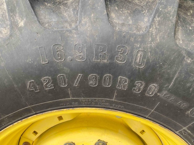 john-deere-8300-image-43