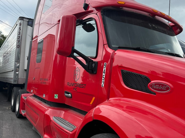 2020-peterbilt-579-image-17