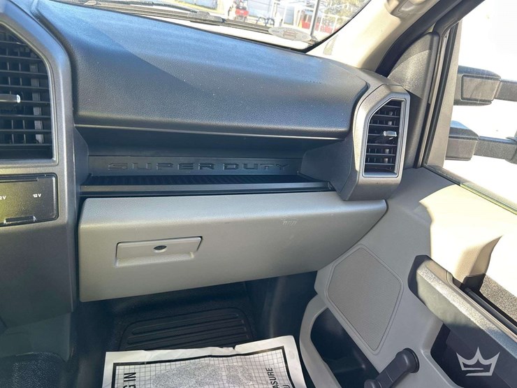 2022-ford-f450-image-17