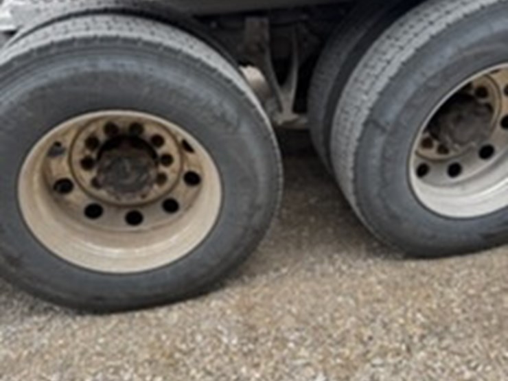 international-9400-image-6