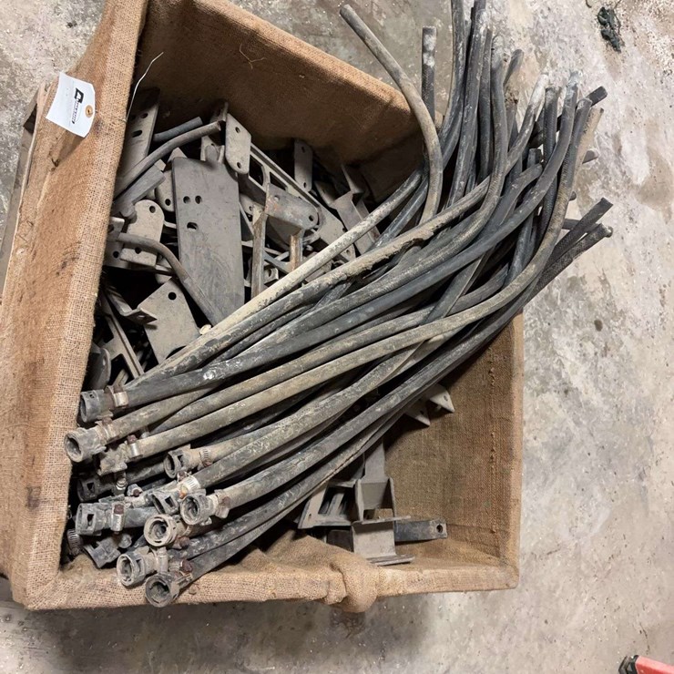 36 Huckstep Shoes and Mounting Brackets