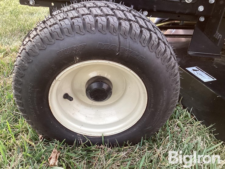 2023-cubcadet-xt3-54"-riding-mower-image-11