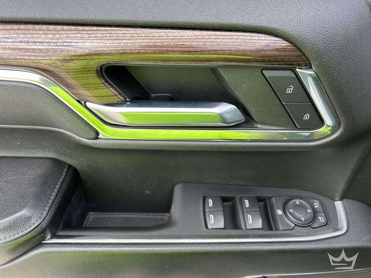 2023-chevrolet-1500-image-13