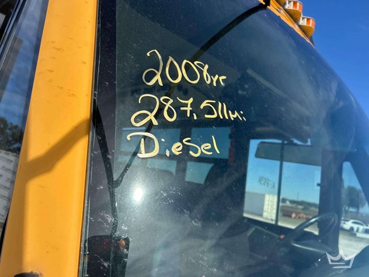 2008-freightliner-b2-image-34