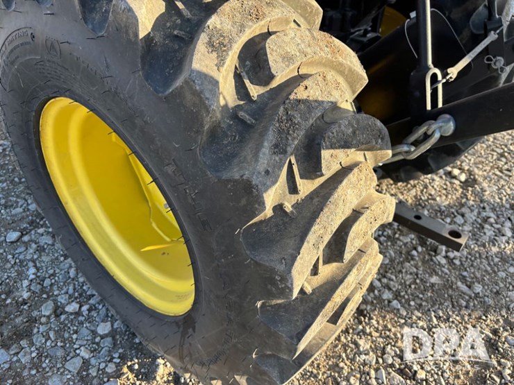 john-deere-2032r-image-32