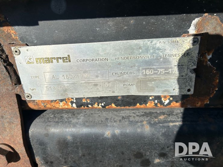 international-7400-image-34