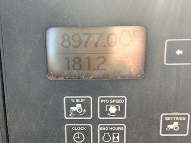 john-deere-8330-image-4