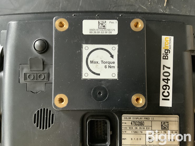 2017-case-cnh-pro-700-display-image-5