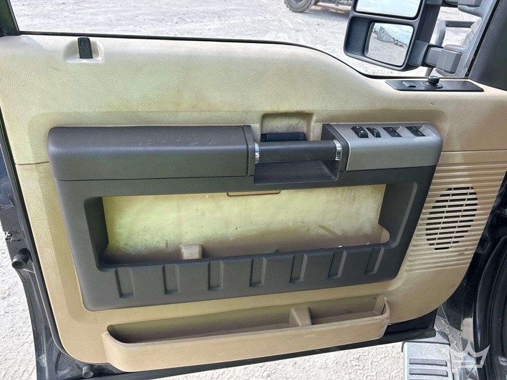 2013-ford-f450-image-11