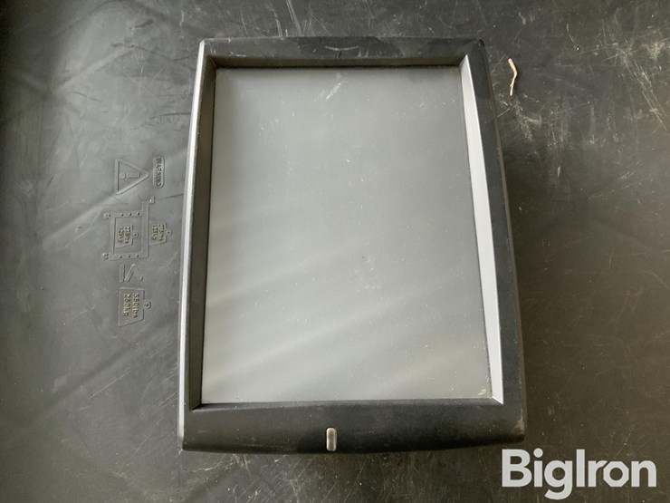 2017-case-cnh-pro-700-display-image-3