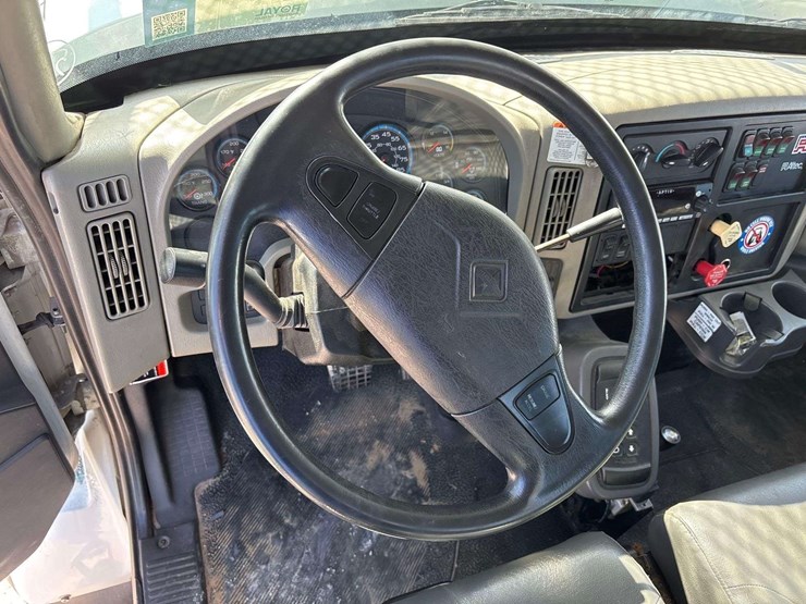 2013-international-workstar-7400-image-54