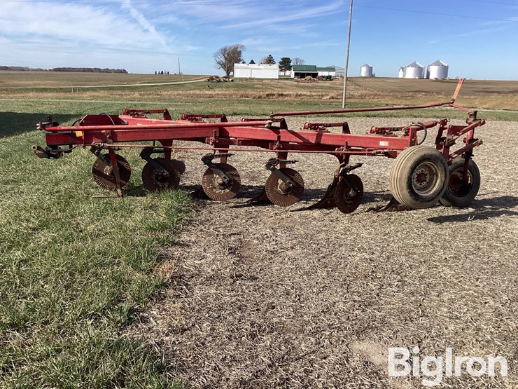 international-720-image-8