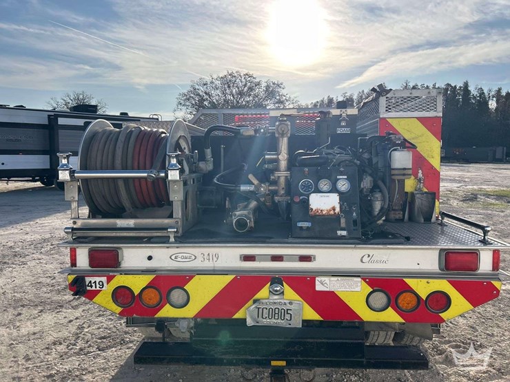 2009-ford-f550-image-22