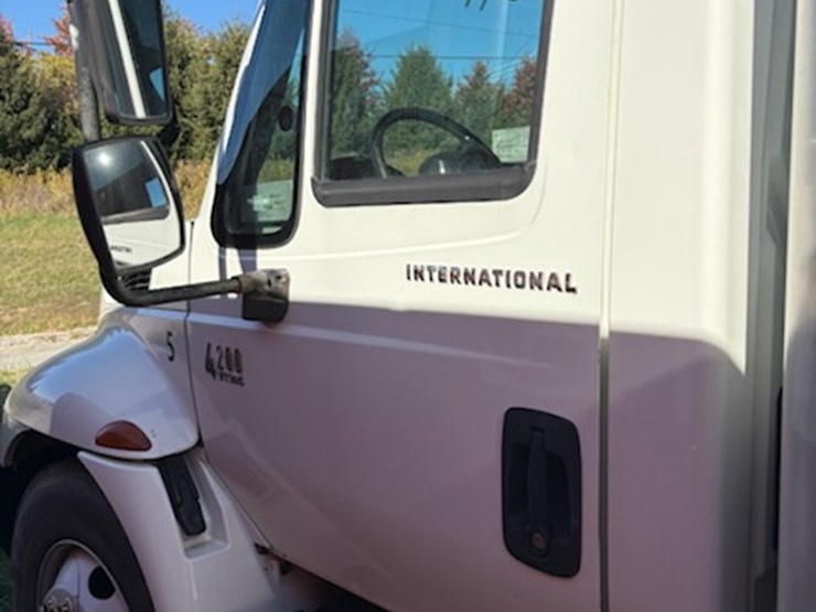 international-durastar-4200-image-7