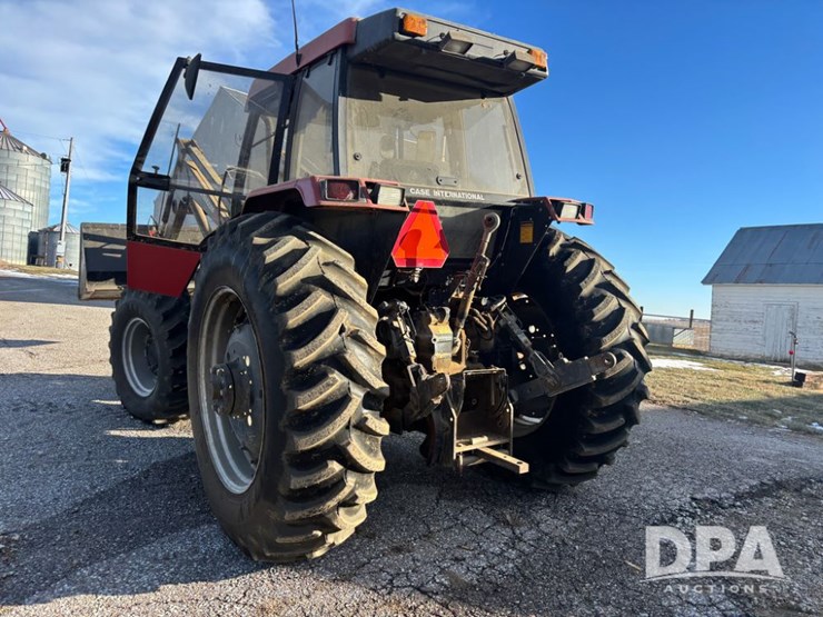 case-ih-5130-image-11