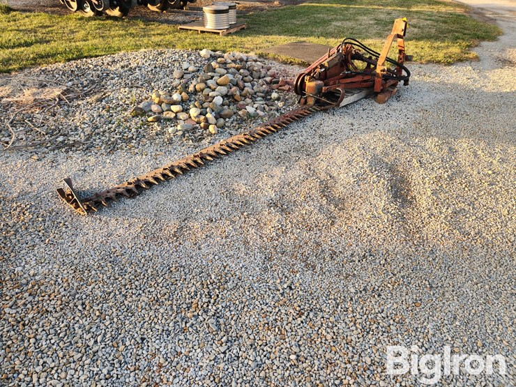 international-1300-image-3