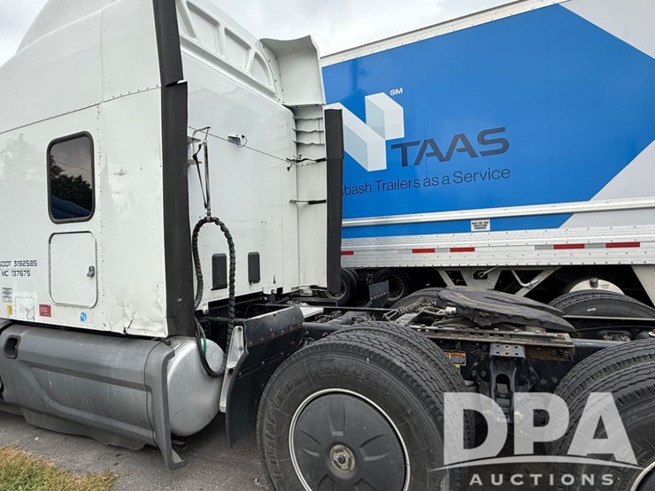 2019-peterbilt-579-image-6