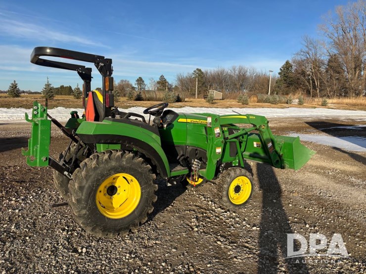 john-deere-2032r-image-5