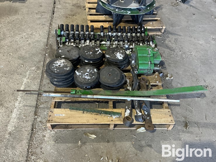 john-deere-1690-image-4