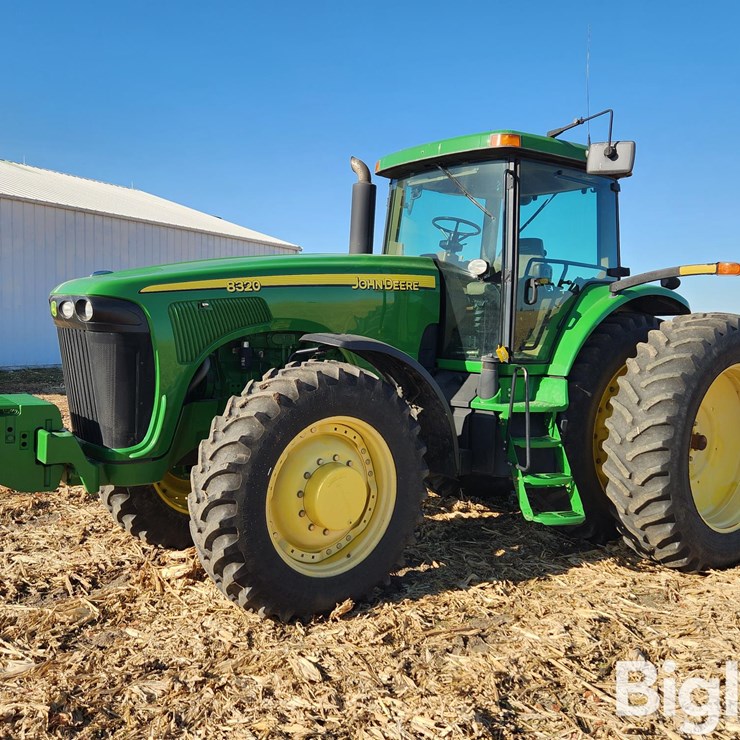 JOHN DEERE 8320