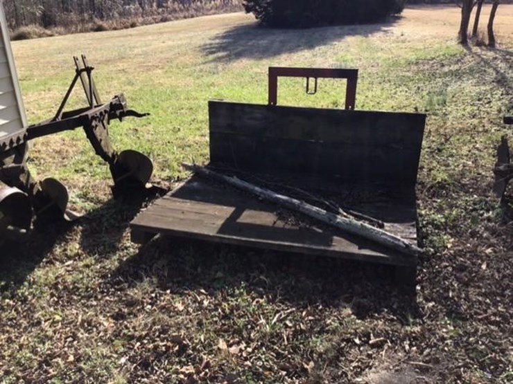 1947-ford-8n-image-10