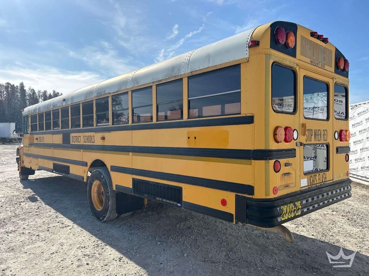 2003-ic-corporation-3000ic-school-bus-image-4