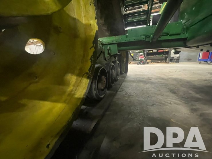 john-deere-8410t-image-17