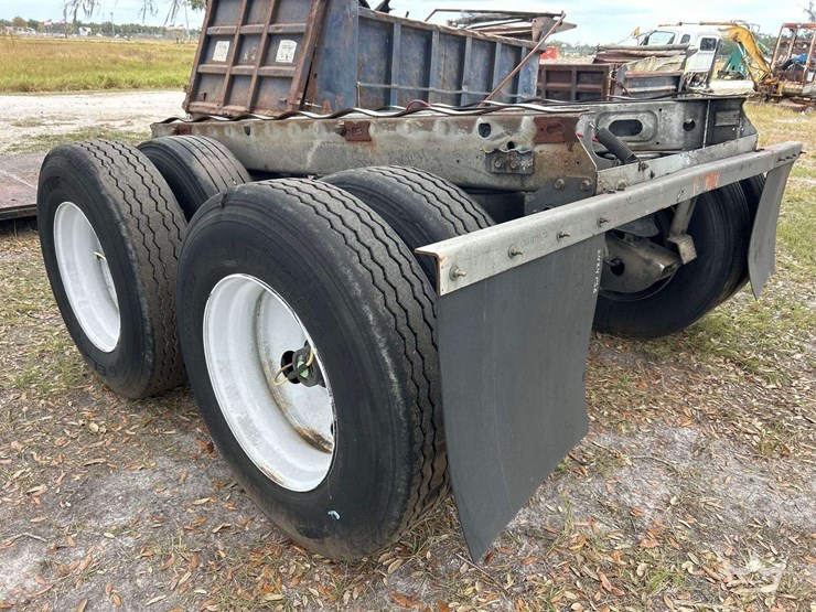 tandem-axle-rear-truck-frame-image-4