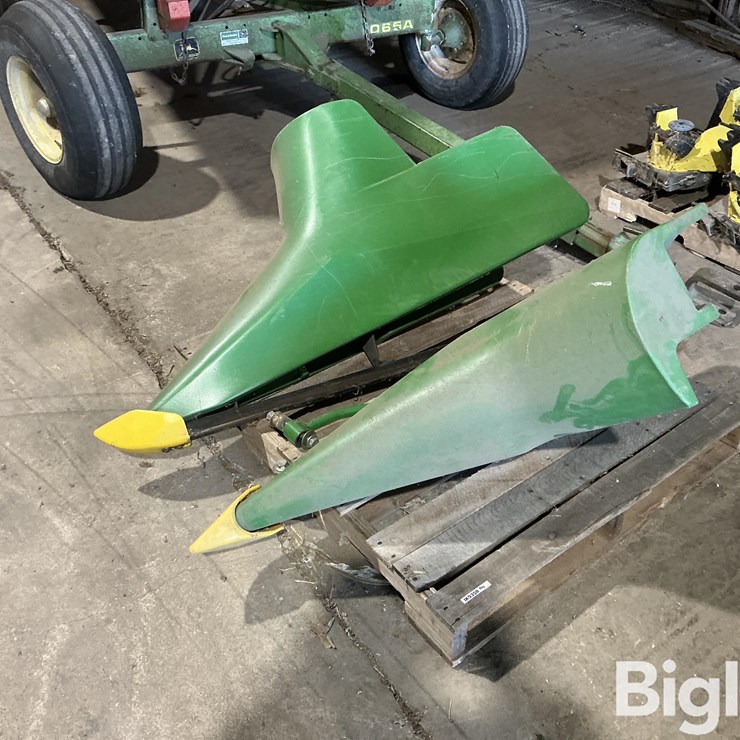 John Deere S670 Poly Snouts