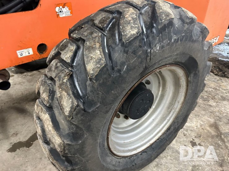 sky-trak-10054-image-13