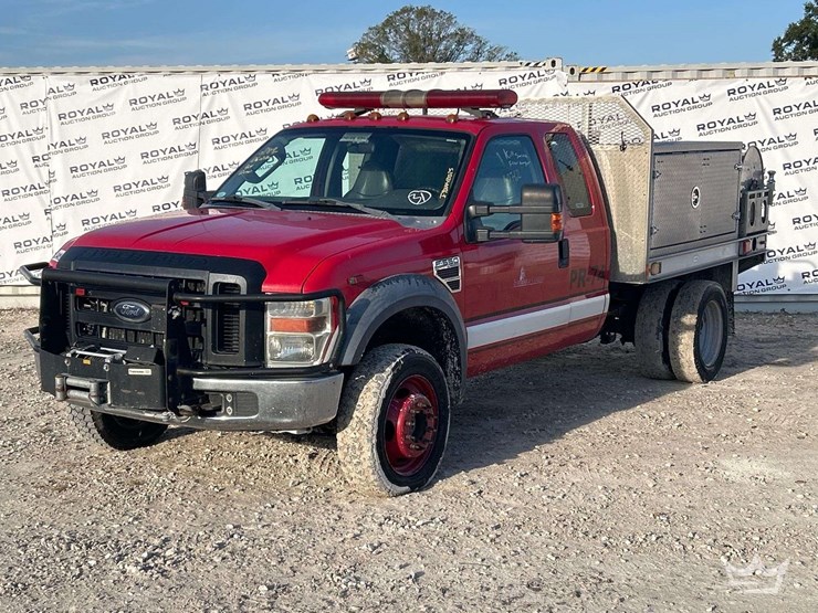 2009-ford-f550-image-1