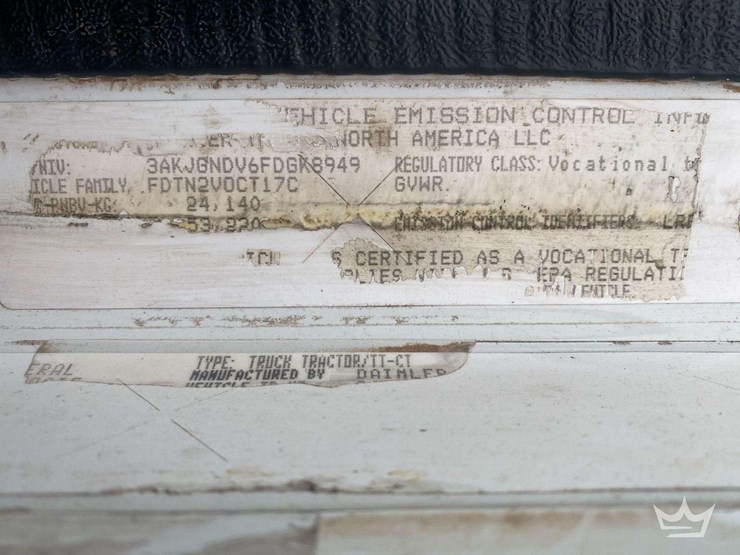 2015-freightliner-122sd-image-5