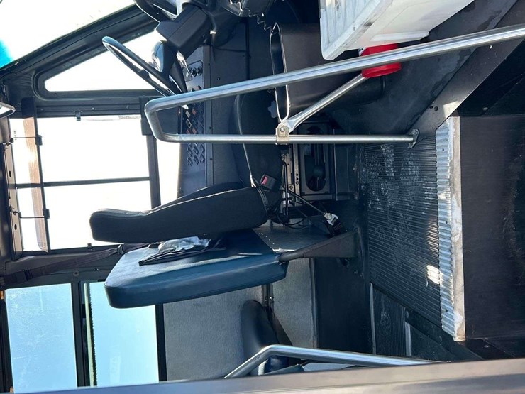 2007-frienghtliner-b2-school-bus-image-9