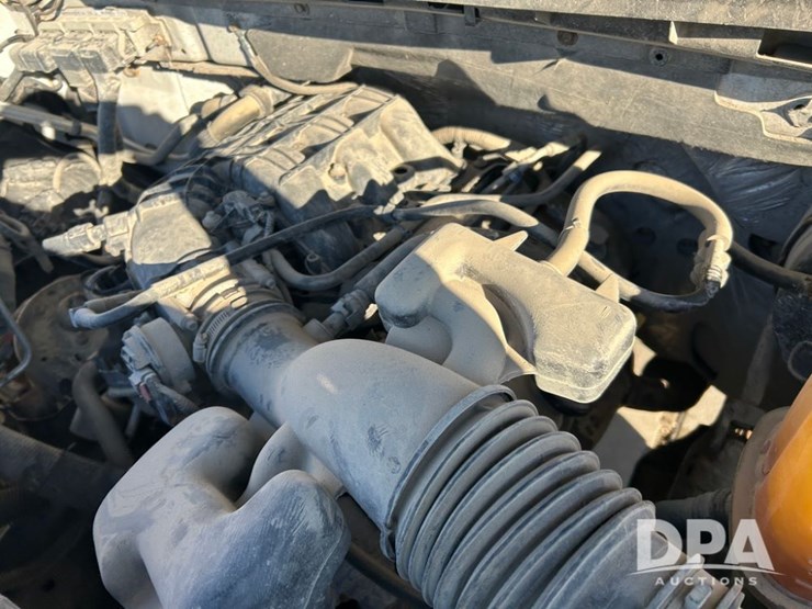 2014-ford-f150-xl-image-29