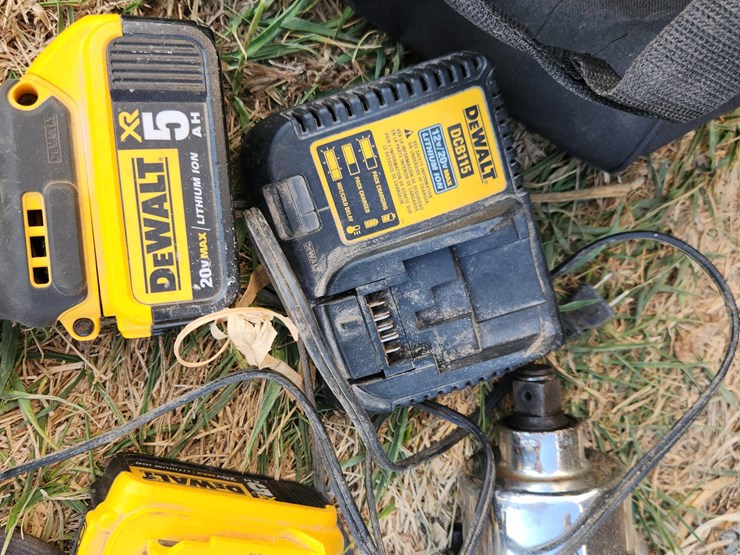 1/2"-dewalt-impact-&-assorted-tools-image-6