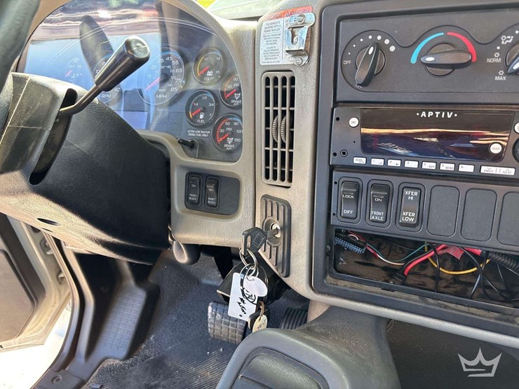 2013-international-workstar-7400-image-56