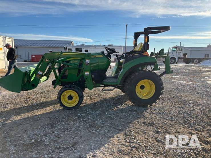 john-deere-2032r-image-12