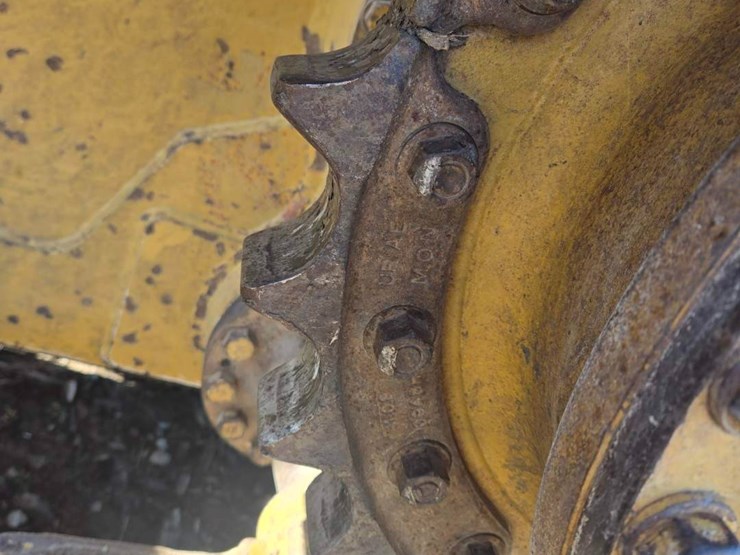 caterpillar-d4h-tsk-image-9