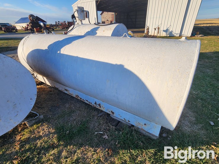 1,000-gal-fuel-tank-w/-electric-pump-image-8