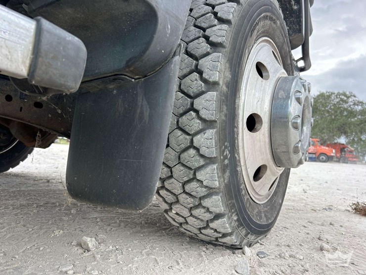 2013-ford-f450-image-42