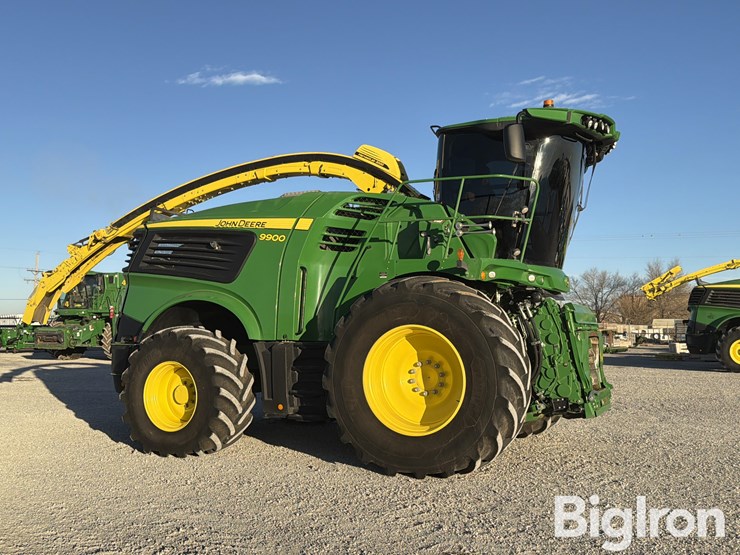 2024-john-deere-9900i-forage-harvester-image-3
