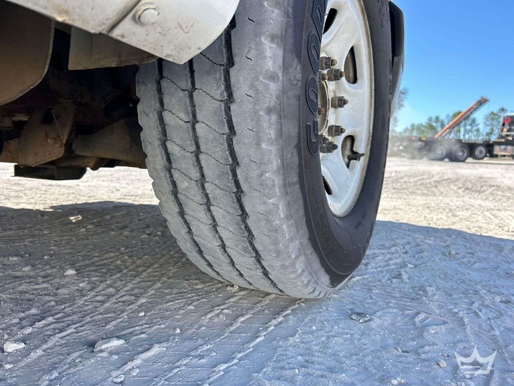 2017-chevrolet-express-2500-image-29