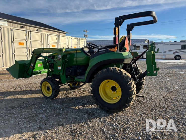 john-deere-2032r-image-11