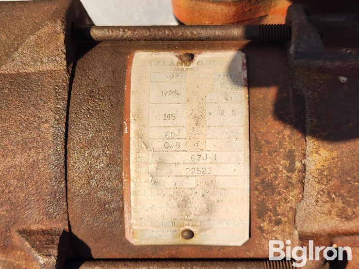 1,000-gal-fuel-tank-w/-electric-pump-image-14