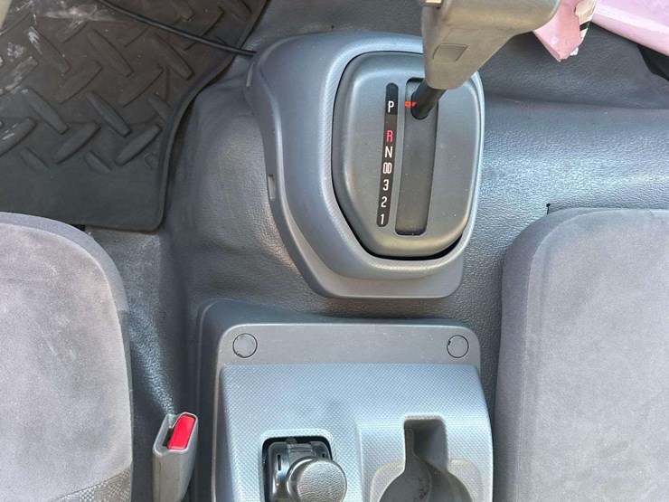 2018-isuzu-ftr-image-24